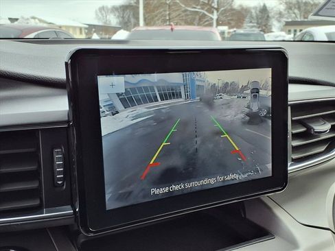 Used 2022 Ford Explorer XLT w/ Equipment Group 202A image 20