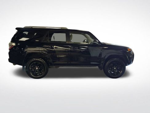 Used 2017 Toyota 4Runner SR5 Premium AWD/4WD image 7