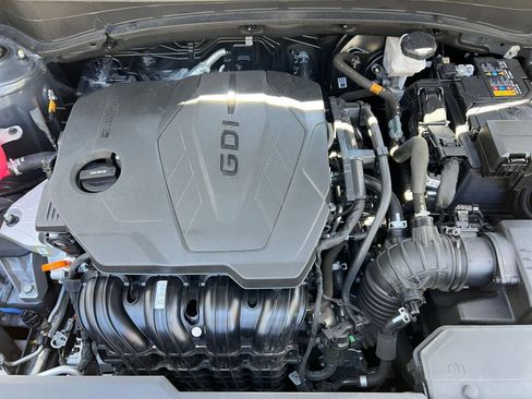 Used 2025 Kia Sportage LX image 27