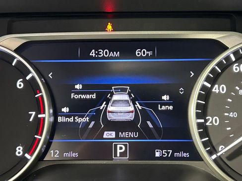 Used 2025 Nissan Sentra SR w/ Midnight Edition FWD image 21