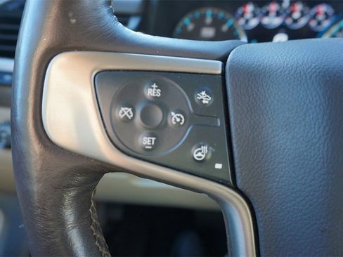 Used 2017 GMC Yukon XL Denali image 7