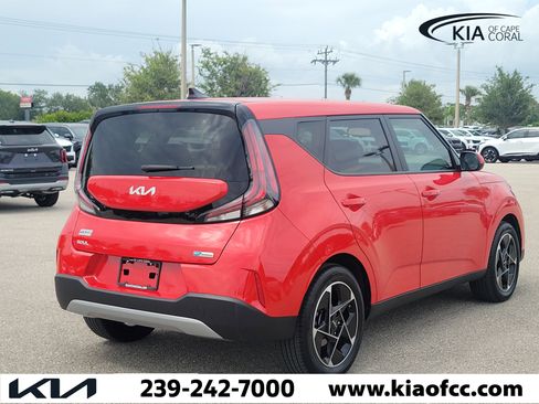 Used 2025 Kia Soul EX FWD image 6