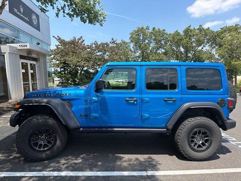 Used 2023 Jeep Wrangler Unlimited Sport AWD/4WD image 3