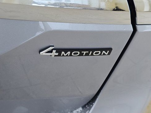 New 2026 Volkswagen Atlas SEL Premium R-Line image 9