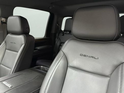 Used 2024 GMC Sierra 2500 Denali w/ Technology Package image 10