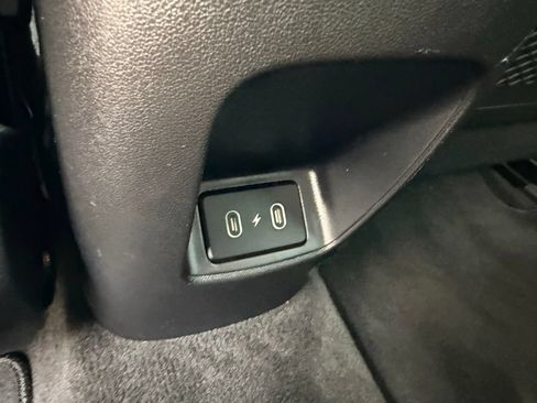 Used 2024 Hyundai Elantra Limited FWD image 21