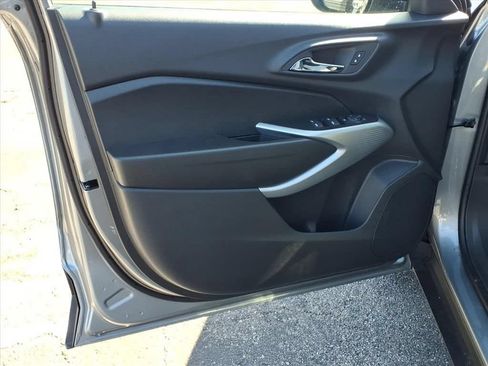 New 2026 Chevrolet Trax RS w/ Sunroof Package FWD image 14