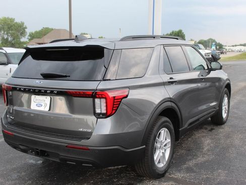 New 2026 Ford Explorer Active AWD/4WD image 6