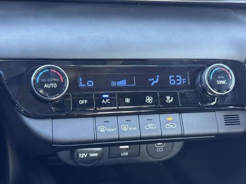 Certified 2025 Hyundai Elantra Sport w/ Cargo Package image 13