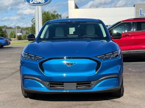 Used 2025 Ford Mustang Mach-E Premium AWD/4WD image 36