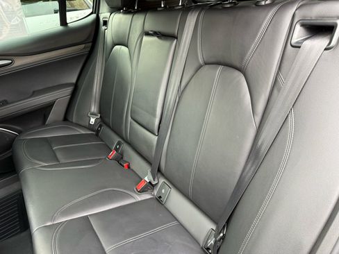 Used 2022 Alfa Romeo Stelvio Ti image 7