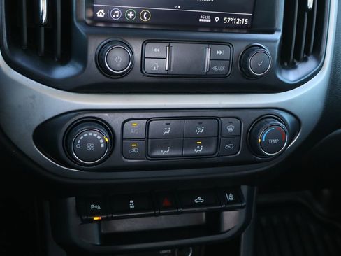 Used 2022 Chevrolet Colorado LT w/ Fleet Safety Package image 15