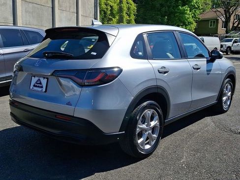 Certified 2023 Honda HR-V LX image 6