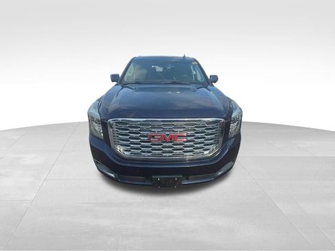 Used 2018 GMC Yukon Denali AWD/4WD image 2