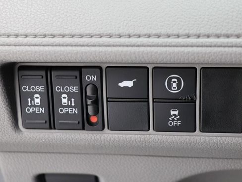 Used 2023 Honda Odyssey EX-L image 28