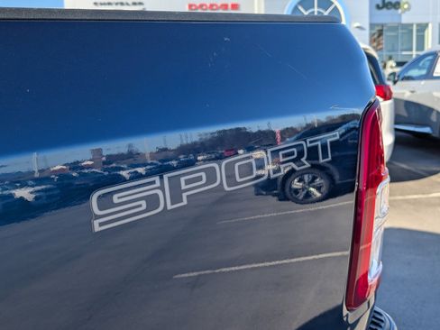 Certified 2024 RAM 2500 Big Horn w/ Sport Appearance Package image 10