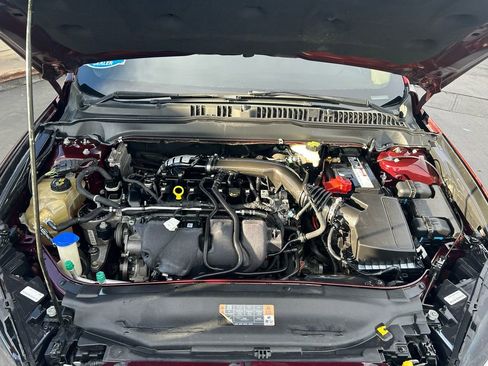 Used 2017 Ford Fusion SE w/ Fusion SE Technology Package image 27