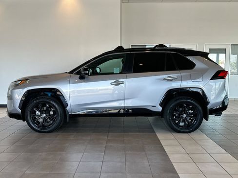 Certified 2022 Toyota RAV4 XSE AWD/4WD image 7