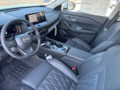 New 2026 Nissan Rogue Platinum AWD/4WD image 10