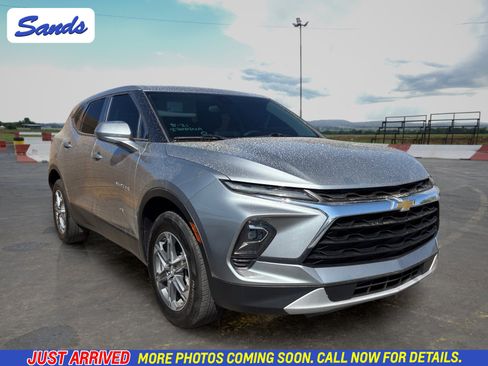 Used 2023 Chevrolet Blazer LT w/ Driver Confidence Package FWD image 1