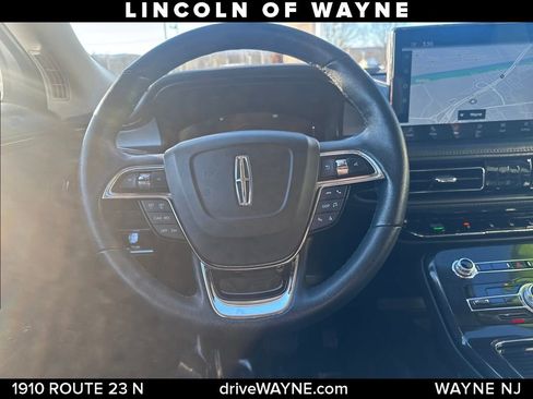 Certified 2022 Lincoln Nautilus AWD w/ Premium Package image 25