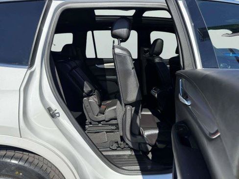 Used 2023 Cadillac XT6 Luxury FWD image 56