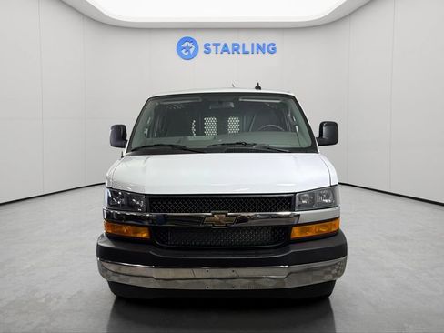 Used 2025 Chevrolet Express 2500 w/ Driver Convenience Package RWD image 16