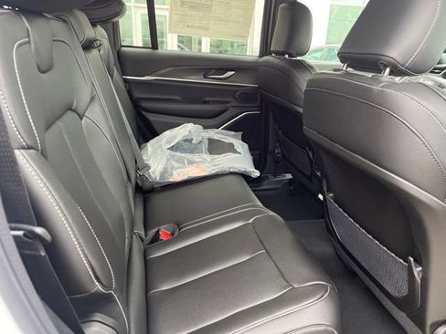 New 2024 Jeep Grand Cherokee Limited 4xe AWD/4WD image 20
