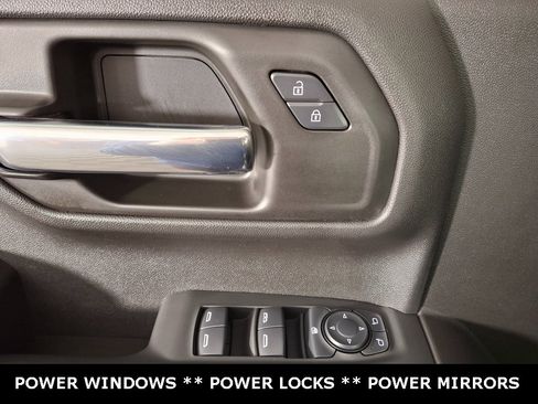 Used 2024 Chevrolet Silverado 1500 Custom image 23
