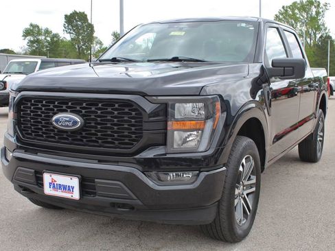 Used 2023 Ford F150 XL w/ STX Appearance Package image 4