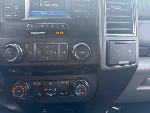 Used 2018 Ford F250 XLT w/ Snow Plow Prep Package AWD/4WD image 19