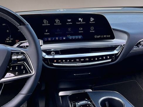 New 2026 Cadillac Lyriq Sport w/ LPO, ONYX Package AWD/4WD image 7