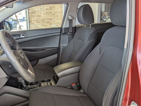 Used 2019 Hyundai Tucson SE image 10