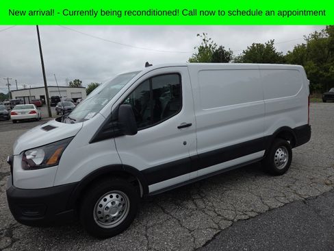 Used 2022 Ford Transit 250 Low Roof AWD image 3