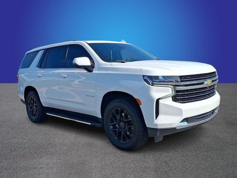 Used 2023 Chevrolet Tahoe LT w/ Luxury Package AWD/4WD image 2