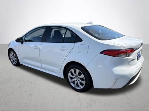 Used 2022 Toyota Corolla LE FWD image 8
