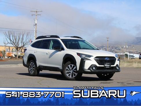 Certified 2025 Subaru Outback Premium image 1