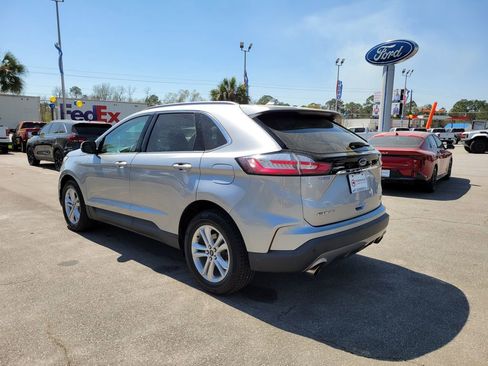 Used 2020 Ford Edge SEL image 4