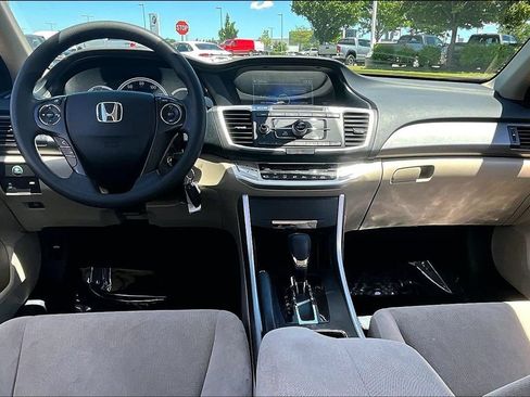 Used 2013 Honda Accord LX image 21