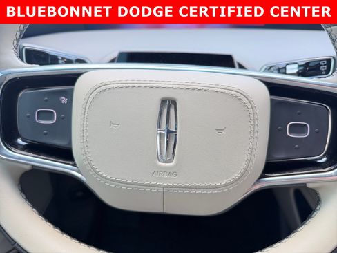 Used 2024 Lincoln Nautilus Reserve w/ Equipment Group 202A AWD/4WD image 18