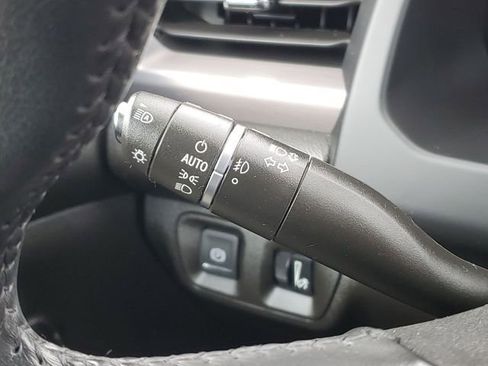 Used 2022 GMC Acadia AT4 w/ Preferred Package image 15