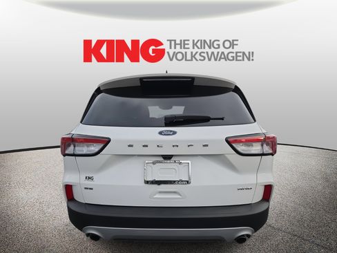 Used 2022 Ford Escape SE w/ Cold Weather Package image 4