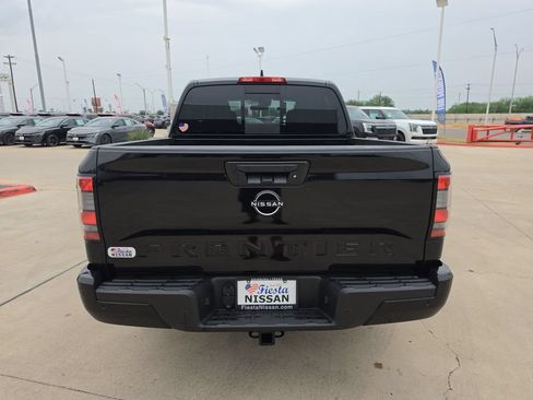 New 2026 Nissan Frontier SV w/ SV Convenience Package RWD image 5