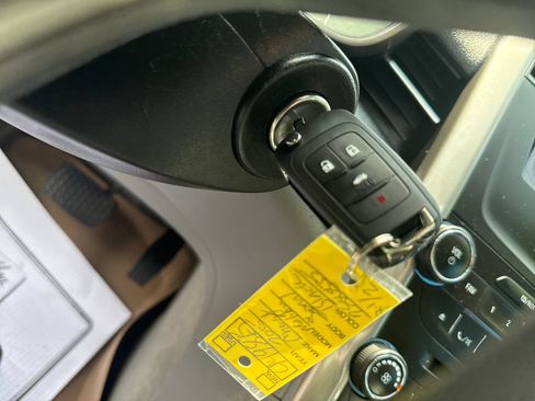 Used 2015 Chevrolet Malibu LS FWD image 38