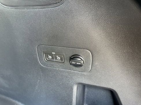 Used 2020 Hyundai Santa Fe SEL w/ Convenience Package image 8