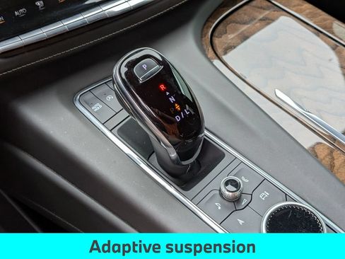 Used 2024 Cadillac Escalade ESV Sport Platinum w/ LPO, ONYX Package AWD/4WD image 22