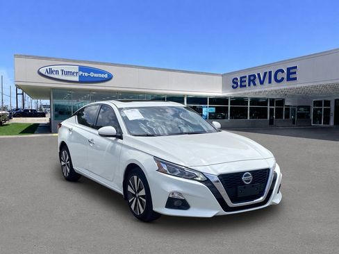 Used 2022 Nissan Altima 2.5 SL AWD/4WD image 2