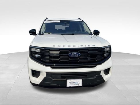 Used 2025 Ford Expedition Active AWD/4WD image 8