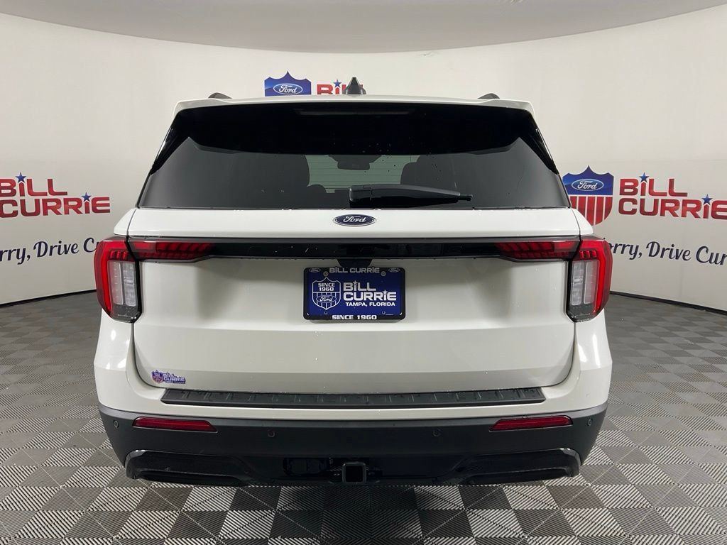 New 2026 Ford Explorer ST-Line w/ ST-Line Street Pack RWD image 4