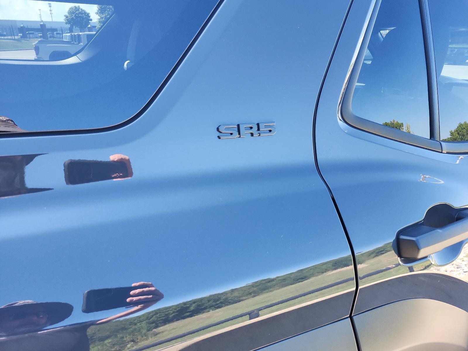 Used 2026 Toyota 4Runner SR5 AWD/4WD image 5